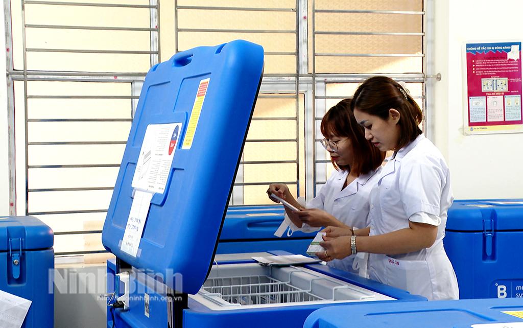 Ninh Bình triển khai tiêm bù, tiêm vét các vắc xin bị thiếu trong Chương trình tiêm chủng mở rộng