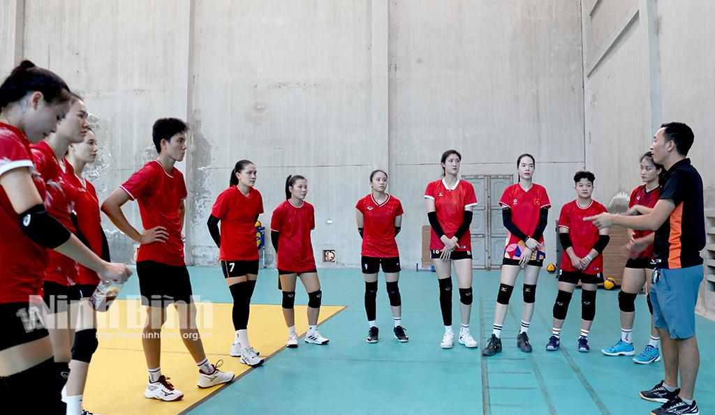 Nữ LPBank Ninh Bình: Sau ngôi Á quân là hai cuộc đua