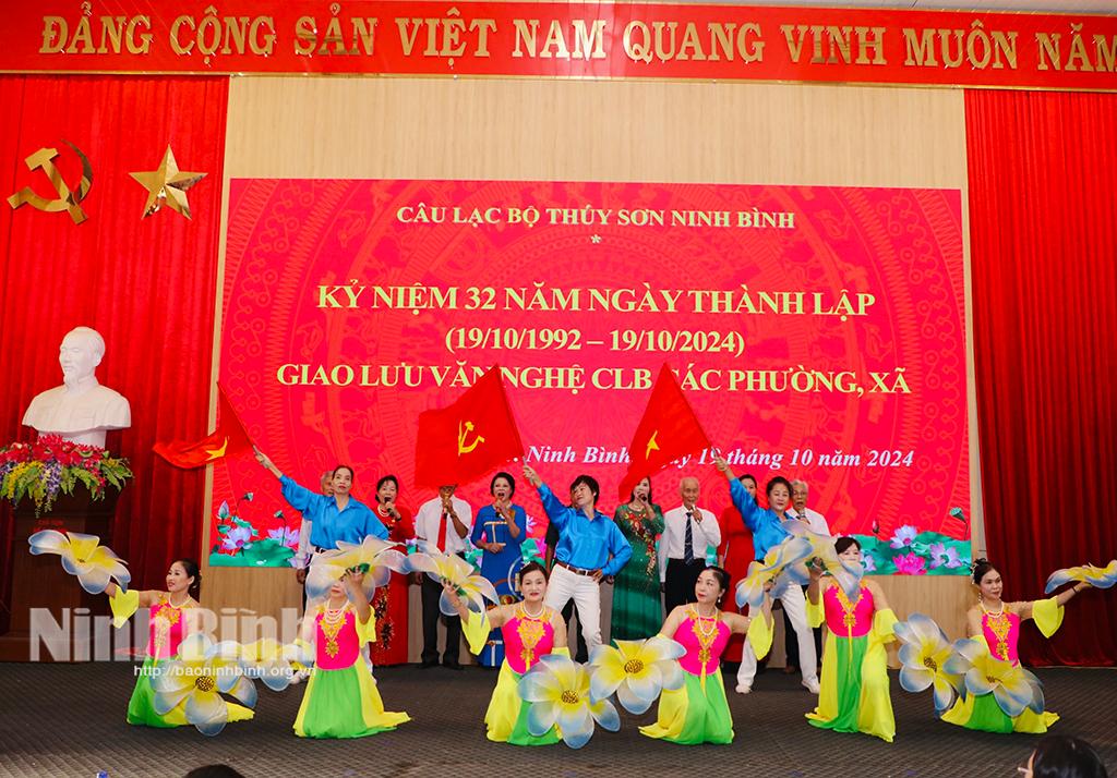 Chương trình giao lưu văn nghệ kỷ niệm 32 năm Ngày thành lập Câu lạc bộ Thúy Sơn