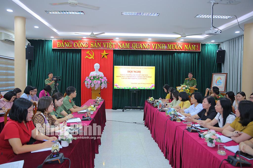 Tập huấn công tác tuyên truyền phòng ngừa tội phạm lừa đảo chiếm đoạt tài sản trên không gian mạng