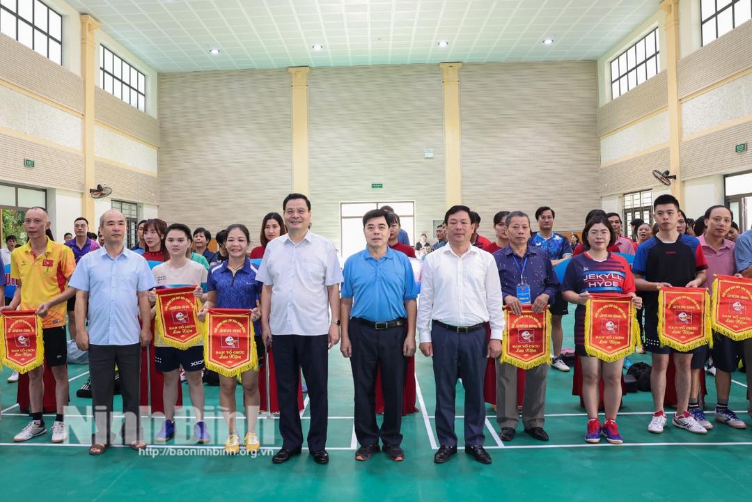 Tổ chức thành công Giải Bóng bàn Cúp Báo Ninh Bình lần thứ XVIII, năm 2024