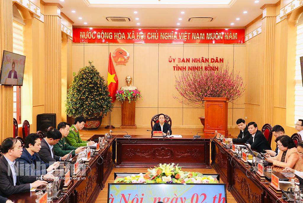 Tiếp tục đẩy mạnh cải cách hành chính, lấy người dân, doanh nghiệp làm trung tâm