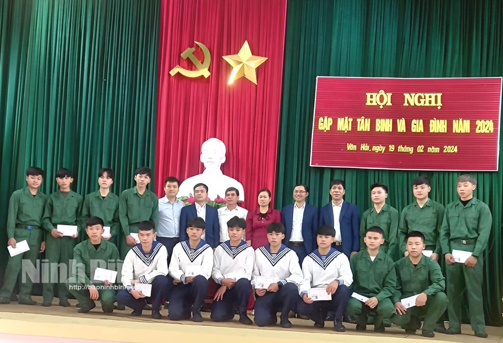 Phát huy vai trò của Hội Phụ nữ trong công tác hậu phương quân đội