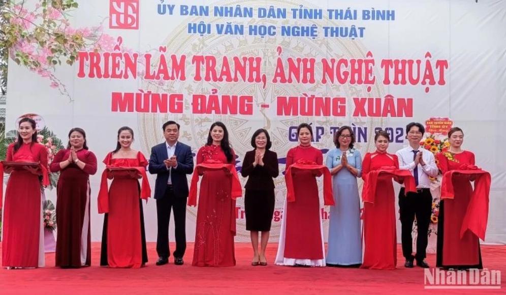 Tranh, ảnh nghệ thuật đặc sắc hội tụ về Lễ hội đền Trần Thái Bình