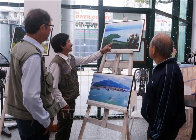 Ấn tượng Triển lãm ảnh về Bộ đội Biên phòng Việt Nam