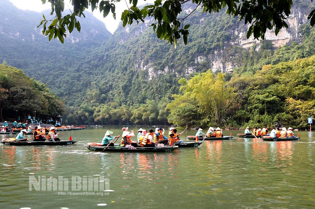 Bảo tồn, phát huy giá trị Quần thể danh thắng Tràng An theo hướng cân bằng, bền vững