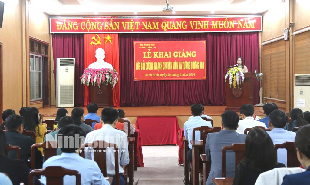 Khai giảng lớp bồi dưỡng ngạch chuyên viên và tương đương K60