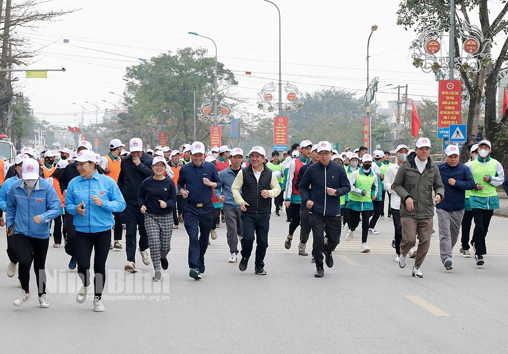 Các địa phương phát động Tháng hoạt động TDTT cho mọi người