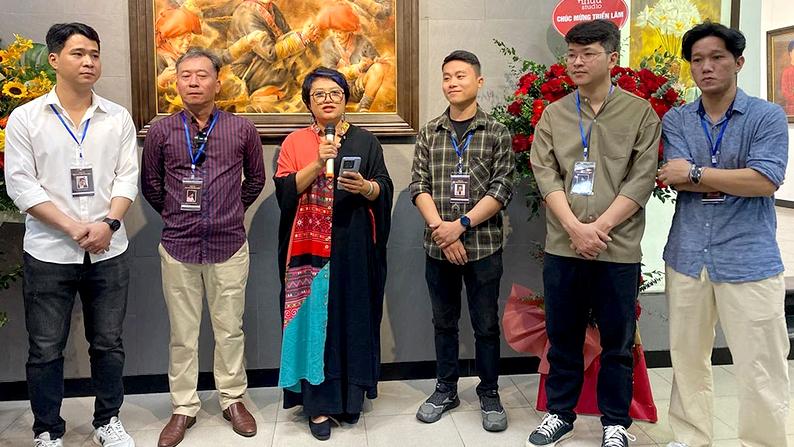 Triển lãm "Câu chuyện đầu năm": Thổi hồn vào nghệ thuật màu nước, tranh lụa