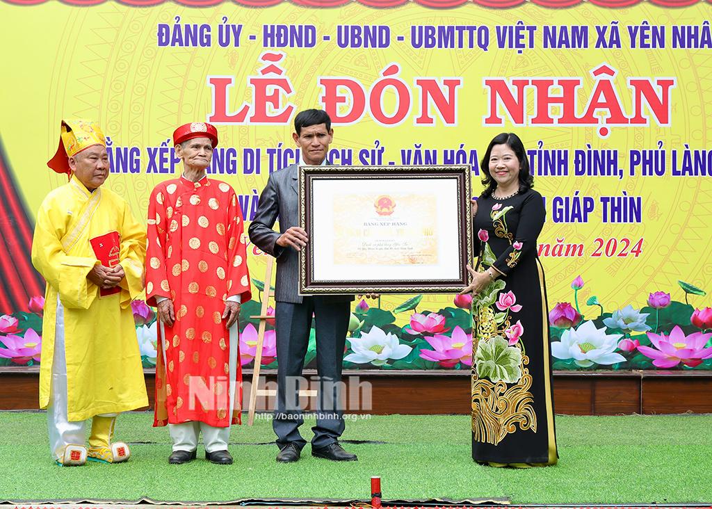 Tổ chức đón nhận Bằng xếp hạng di tích lịch sử-văn hóa cấp tỉnh Đình, phủ làng Yên Sư