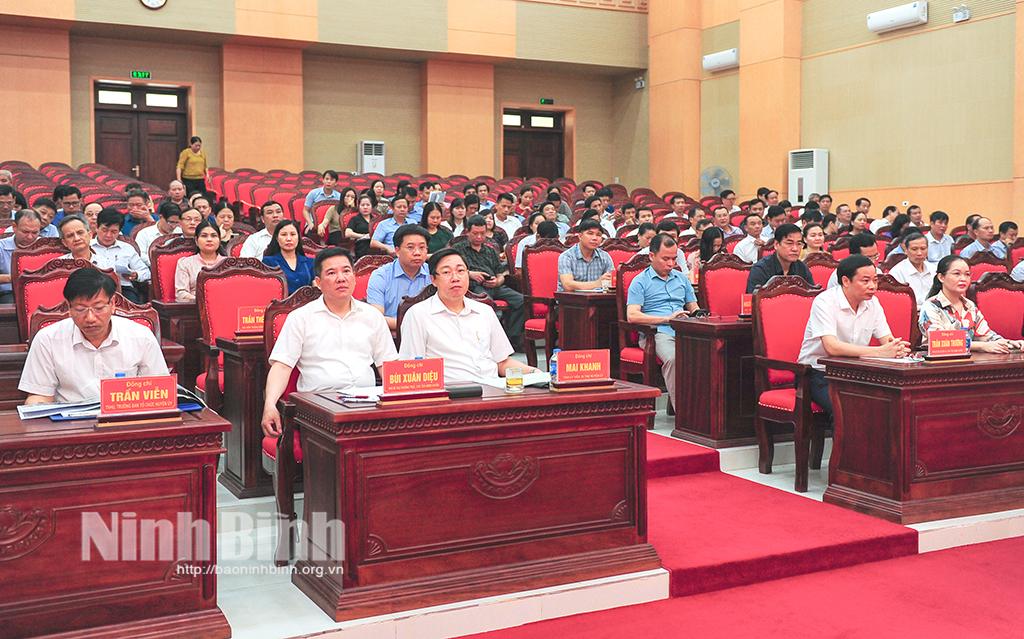 Huyện ủy Kim Sơn tổ chức học tập, quán triệt các văn bản của Bộ Chính trị, Ban Bí thư