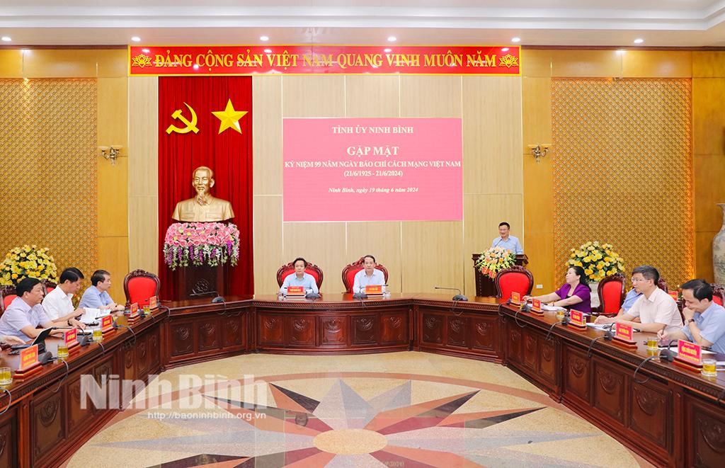 Thường trực Tỉnh ủy gặp mặt các cơ quan báo chí nhân kỷ niệm 99 năm Ngày Báo chí cách mạng Việt Nam