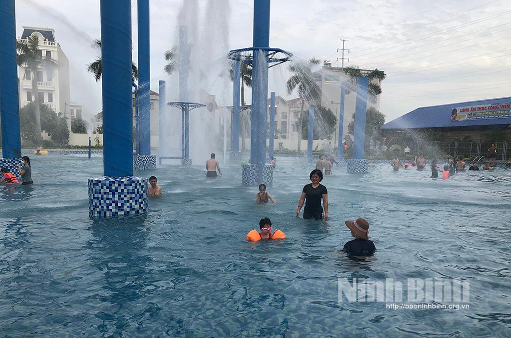 Phụ huynh không ngại chi tiền triệu cho con học hè