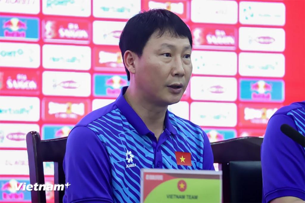 HLV Kim Sang-sik: 'Ông Park ra mắt tuyển Việt Nam với trận hòa, tôi muốn thắng'