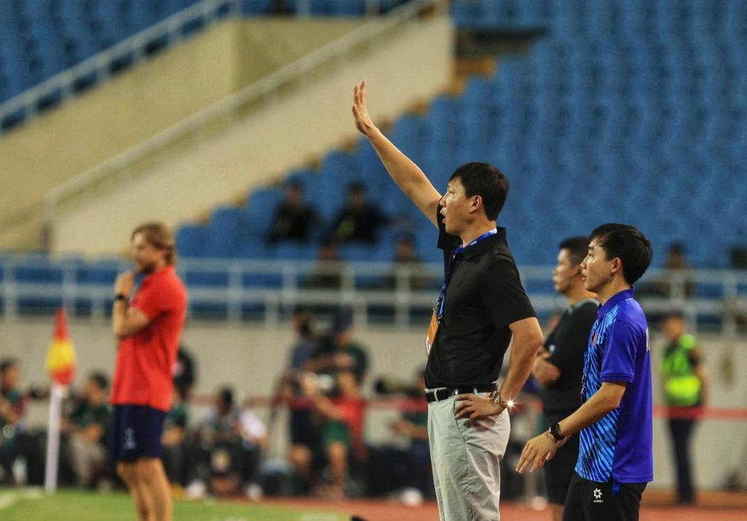 Đội tuyển Việt Nam thua 0-3 đội tuyển Nga